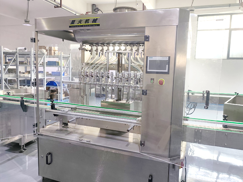 液體生物（wù）肥自動灌裝機精準下潛灌裝防滴漏