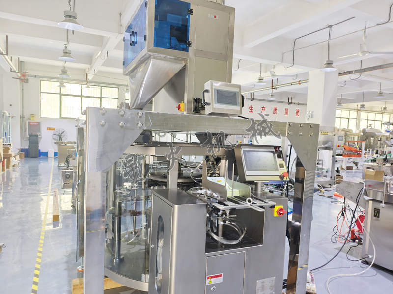 南京堅果仁自動包裝（zhuāng）機八工（gōng）位給袋（dài）式包裝故障率高（gāo）嗎？